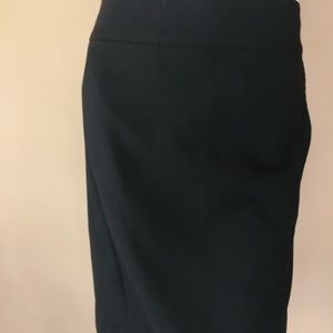Loft black skirt w accordion detail & side pockets